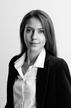 Анна Валясина